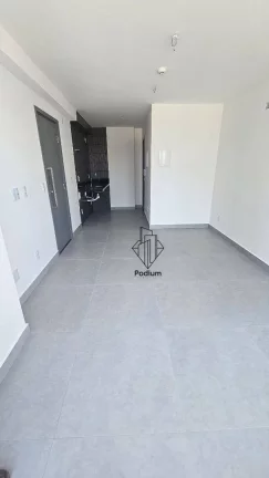 Imagem Flat com varanda/sacada próximo a supermercados e restaurantes em Manaíra- FL0807.
