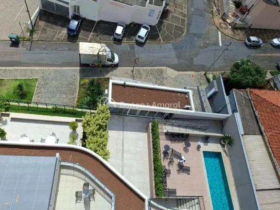 Imagem Apartamento moderno e aconchegante, situado em andar alto com vista para uma rua tranquila. Possui u...