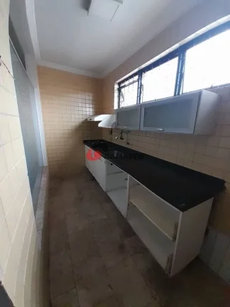 Imagem Sobrado para locação com 3 andares