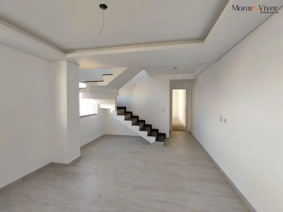 Imagem Cobertura Duplex para Venda em São José dos Pinhais, Afonso Pena, 3 dormitórios, 1 suíte, 2 banheiros, 1 vaga