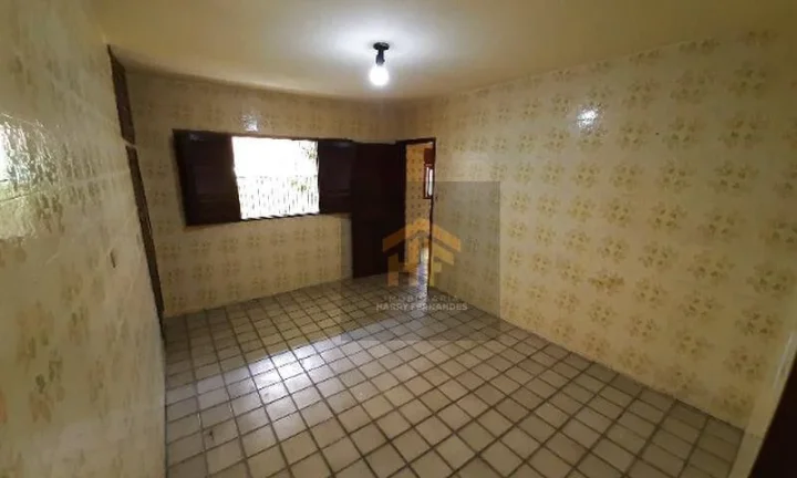 Imagem Casa com 08 quartos, localizada em Fragoso, Olinda - Pernambuco