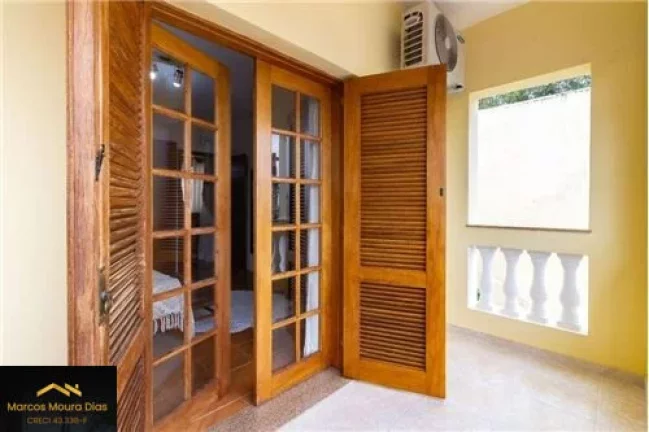 Imagem Casa à venda, com 3 Dormitórios ( 1 Suíte) com 2 Vagas de Garagem - Vila Ipojuca - São Paulo/SP