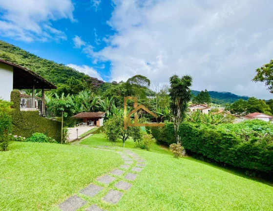 Imagem Casa principal linear 3 quartos sendo 1 suíte à venda, 230 m² - 3 min da feirinha do Alto - Teresópolis/RJ