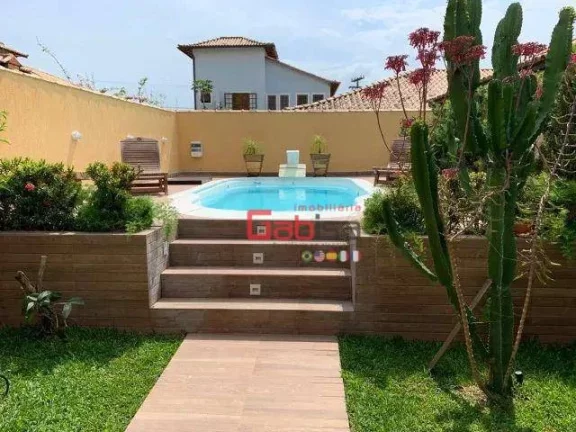 Imagem Casa com 3 dormitórios à venda, 300 m² por R$ 1.700.000 - Ogiva - Cabo Frio/RJ
