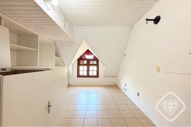 Imagem Casa em condomínio na Tristeza

Oportunidade de morar com segurança e qualidade de vida na Zona Su...