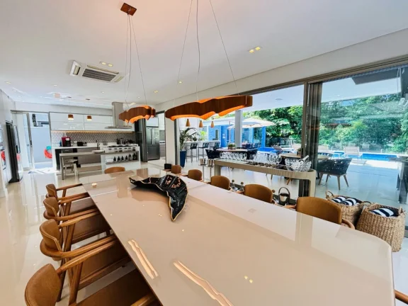 Imagem Luxuosa Casa à Venda na Riviera de São Lourenço Módulo 12 - 6 Quartos, 6 Suítes, 3 Salas, 4 Vagas - Área Externa Espetacular!