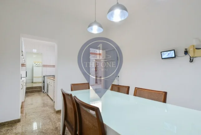 Imagem Imperdível oportunidade: Casa à venda em São Paulo-SP, no bairro Ipiranga, com 3 quartos, 1 suíte, 2 salas, 3 banheiros, 3 vagas de garagem e área de 210m²!