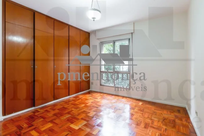 Imagem Apartamento Perdizes com 4 quartos (1 sui­te) e 2 vagas, 220m²