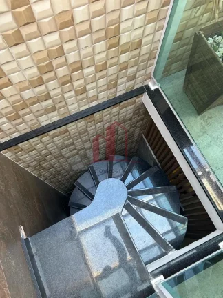 Imagem Oportunidade Imperdível: Casa à Venda no Portal das Alamedas, Franco da Rocha-SP! 3 Quartos, 1 Suíte, 3 Salas, 2 Vagas de Garagem e 218,21 m².