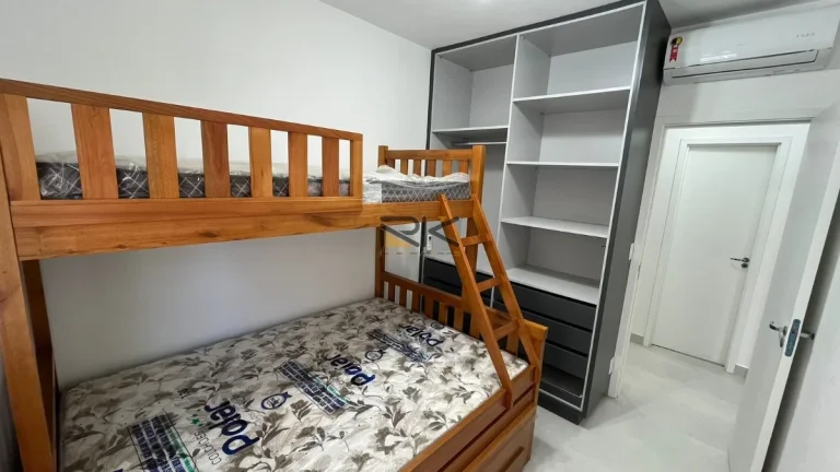 Imagem APARTAMENTO PRAIA GRANDE com 2 dormitórios sendo 1 suíte,1 vaga de garagem,sala 2 ambientes