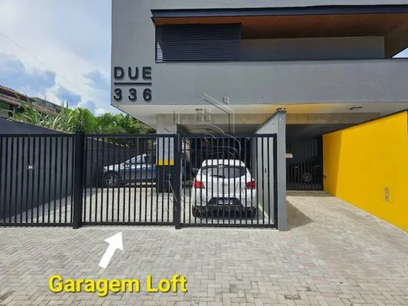 Imagem Loft de 37m2 com quintal há menos de 5 minutos a pé da praia Grande em Ubatuba!