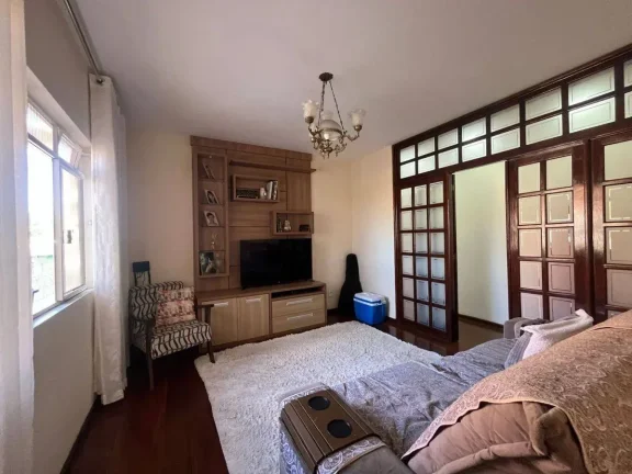 Imagem Casa no Grogotó, próximo ao centro, 3 Quartos 1 Suíte à Venda
