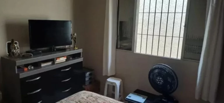 Imagem EXCELENTE CASA À VENDA NO MARACANÃ COM 3 DORMITÓRIOS 2 VAGAS!!!
