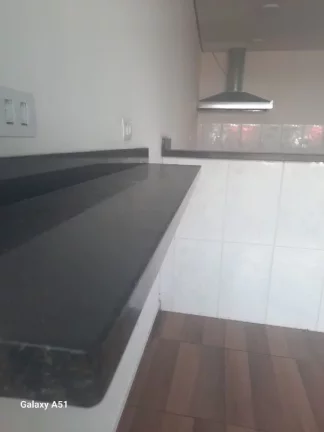 Imagem Box/Garagem para alugar por R$ 2.400,00/mês - Jardim São João - Ferraz de Vasconcelos/SP