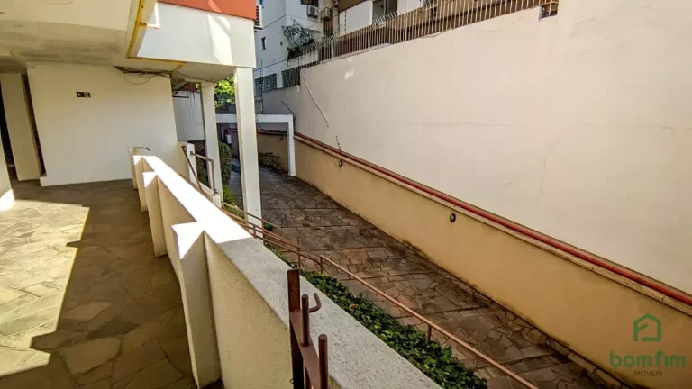 Imagem Apto para Venda, 2 dorm. c/ garagem, no Rio Branco, Porto Alegre/RS.