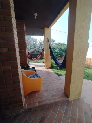 Imagem Casa na Praia com 5 Vagas de Garagem, frente mar , em Balneário Piçarras, Santa Catarina