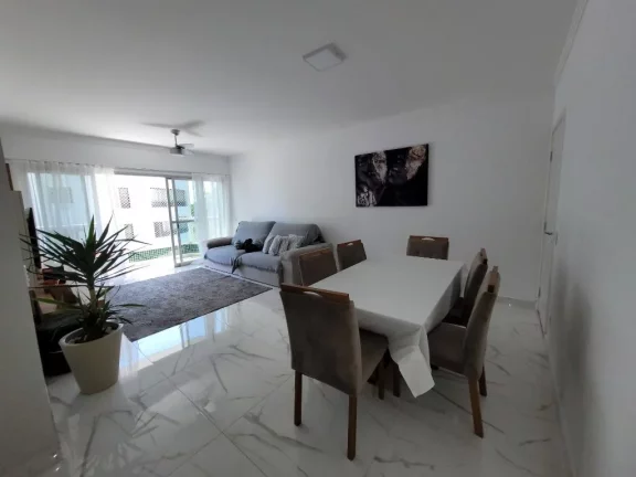 Imagem PITANGUEIRAS - UMA QUADRA PRAIA COM VISTINHA PARA O MAR, EXCELENTE APARTAMENTO TOTALMENTE REFORMADO, 108 M² ÚTEIS, GARAGEM NO PRÉDIO.