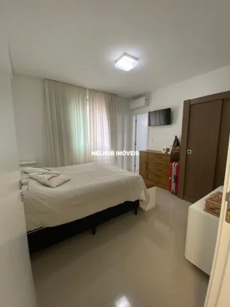 Imagem Apartamento á venda com 3 dormitórios, 2 vagas localizado em Meia Praia Itapema - SC