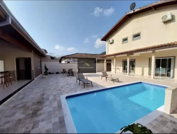 Imagem Casa em Condomínio para Venda em Ubatuba / SP no bairro Horto Florestal