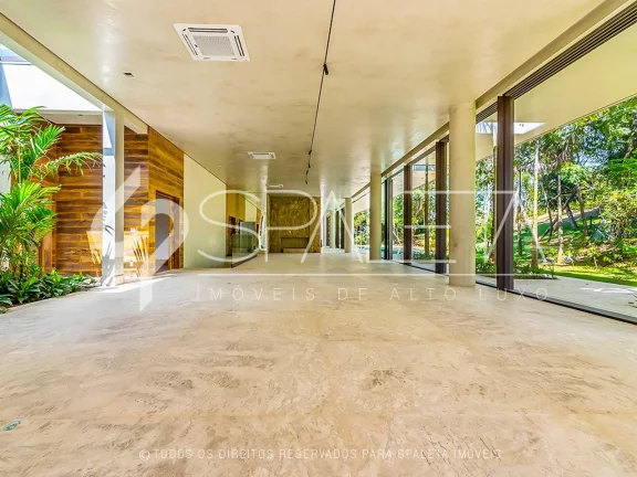 Imagem Belíssima mansão com elevador e acabamento impecável à venda no Terras de São José I