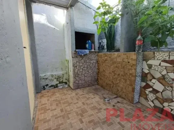 Imagem Casa com Churrasqueira – 1 Quarto | 1 Vaga | Bairro Tabuleiro – Camboriú