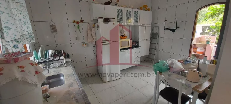 Imagem Casa Comercial à Venda em Franco da Rocha - Jardim Luiza: 1 Quarto, 1 Sala, 5 Vagas de Garagem e 180m² de Área.