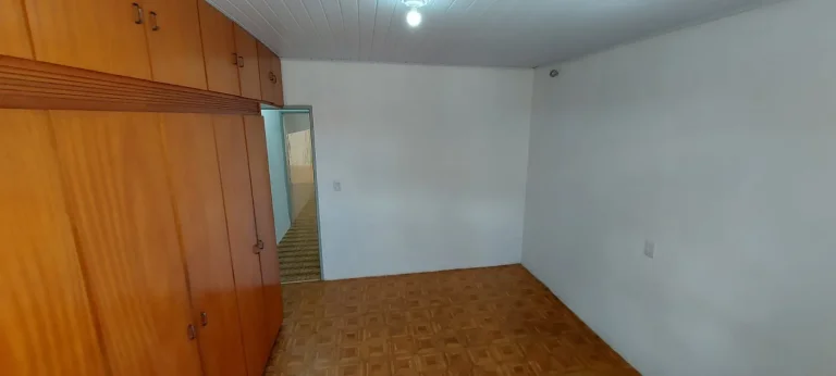 Imagem Casa à venda excelente oportunidade de negócio - Área útil 138 m2 com 2 dormitórios - 1 vaga - Vila