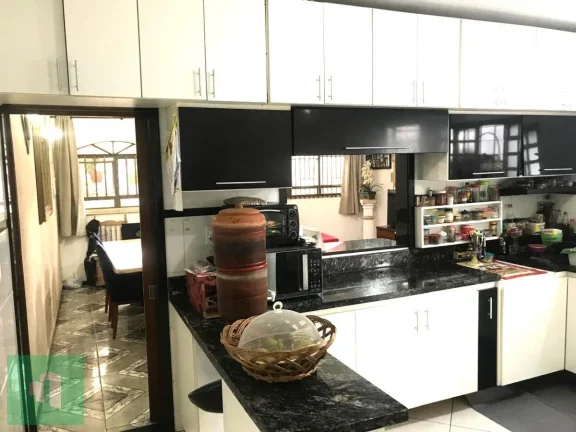 Imagem Sobrado com 2 quartos, à venda em São Paulo, Jardim Lourdes (Zona Sul)