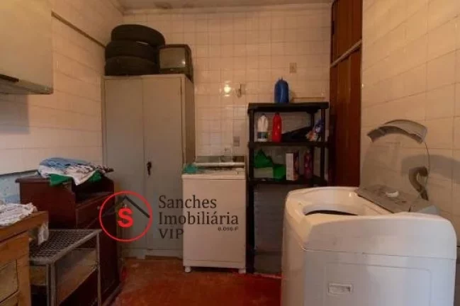 Imagem SOBRADO VILA PRUDENTE 130m Construída 105,00m Terreno 4,25 x 24,71 03 Dormt 01 Salas ( TV / Estar/ Jantar) 01 Cozinha ampla (c/ armarios) 02 Vagas