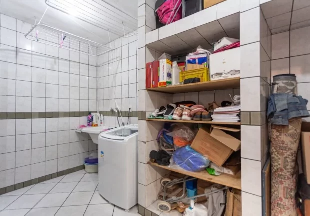 Imagem Casa térrea com 165 m2 de terreno sendo 19.20 x 8,59 com área construída de 87 m2 com 02 suítes