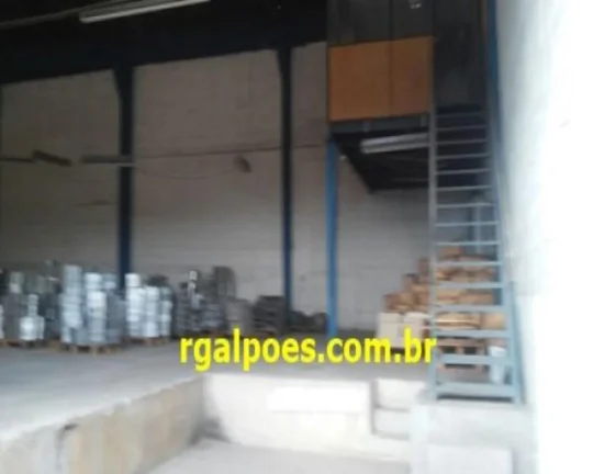 Imagem Galpão para Venda em RIO DE JANEIRO, VIGÁRIO GERAL, 2 banheiros