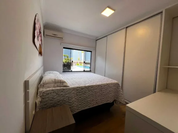 Imagem Casa com 3 dormitórios sendo 1 suíte e 2 vagas de garagem no bairro Ressacada em Itajaí