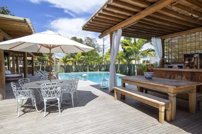 Imagem Casa de luxo à venda em Trancoso/BA com alta rentabilidade na locação — oportunidade exclusiva para investidores.