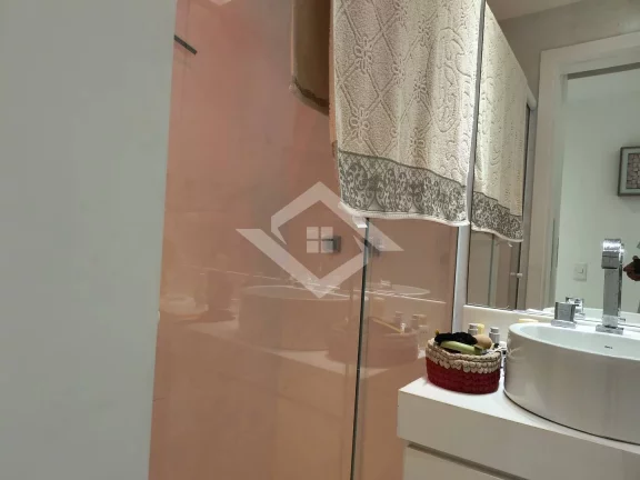 Imagem Apartamento 2 Quartos com Dependência no Condomínio Barra One Barra