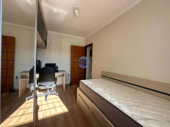 Imagem Casa sensacional a venda em Amparo no Centro