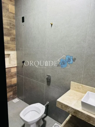 Imagem Casa para venda em Rio Verde-GO, no Jardim Europa: 3 quartos, 1 suíte, 1 sala, 2 banheiros, 2 vagas, 82m²