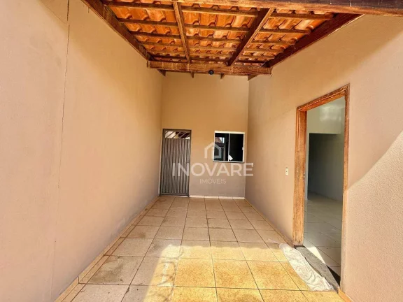 Imagem Casa com 2 dormitórios para alugar, 79 m² por R$ 1.200,00/mês - Dom Velloso - Itumbiara/GO