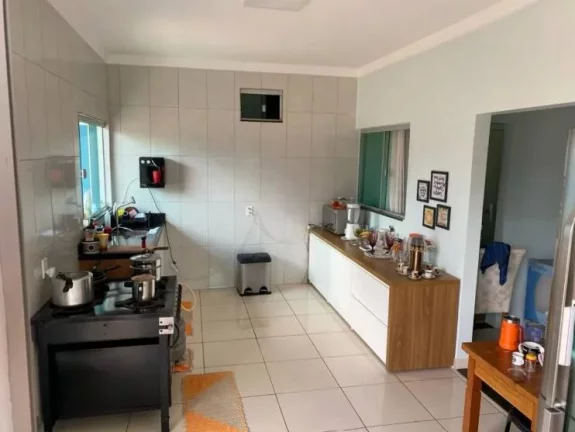 Imagem Vendo Lote com Casa Simples