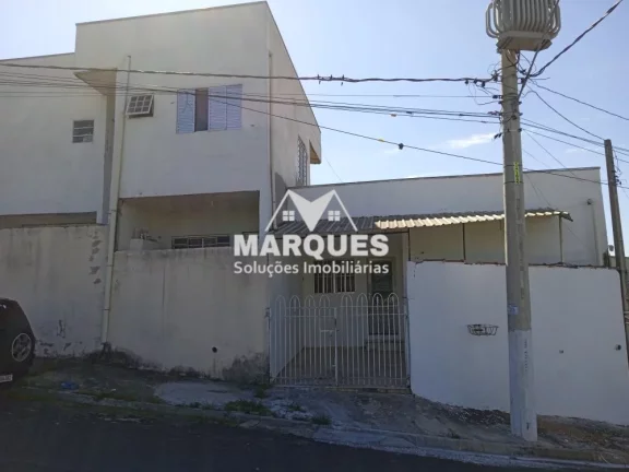 Imagem Imóvel com 4 Casas - Ideal para Investimento ou Moradia