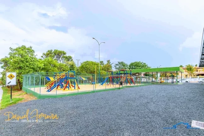 Imagem Terreno plano com 600 m² à venda no condomínio Parque do Mirante.