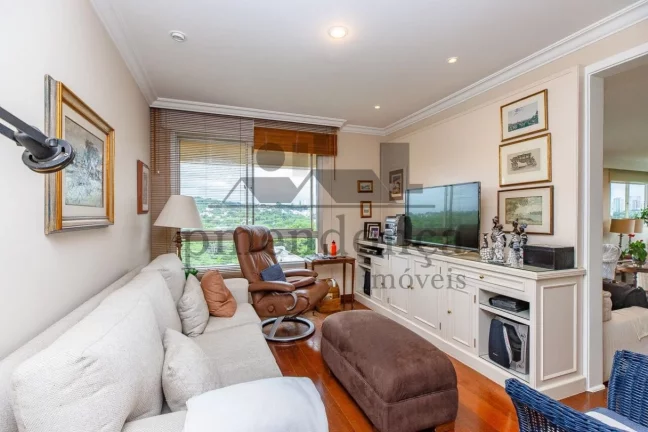 Imagem Apartamento reformado, com vista panorâmica para o Parque Villa Lobos.
