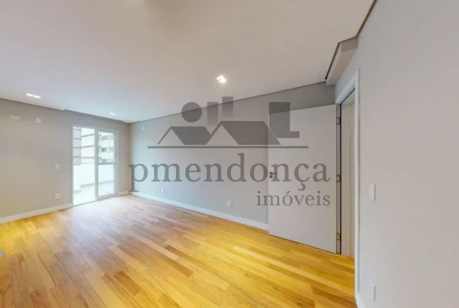 Imagem Apartamento reformado, com 295 m2 3 dormts, 1 suite, 1 vaga ao lado shopping