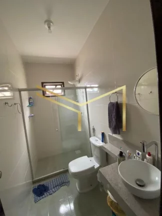 Imagem Casa ideal, para uma familia com dois filhos, ou mais, que gosta de espaço e conforto. Localizada próximo a comércios.