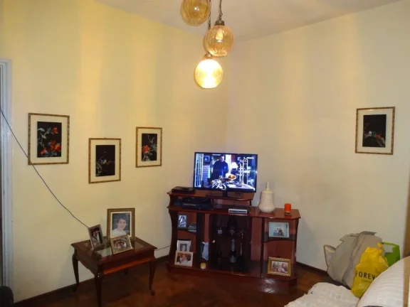 Imagem Casa no Bairro Alto excelente para consultÃ³rio, prÃ³ximo Ã  Santa Casa toda reformada com 3 dormitÃ...