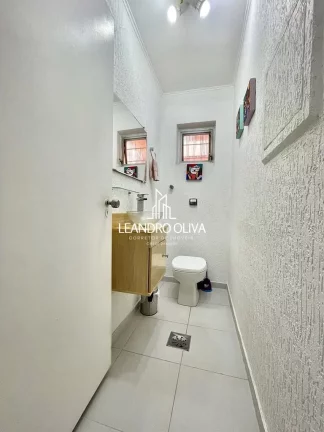 Imagem Casa tipo para venda em Vila Mariana com 4 quartos, sendo 1 suíte, 185m²