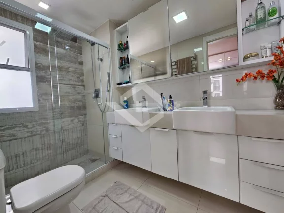 Imagem Apartamento de Luxo no Condomínio Majestic – 4 Suítes, Vista Lazer