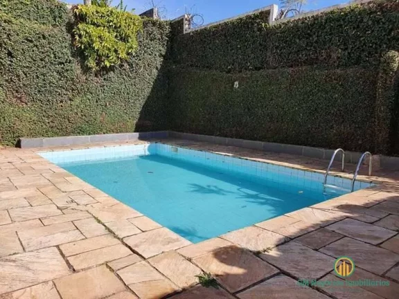 Imagem Casa com 3 suítes, piscina! Próximo ao Shopping Granja Viana