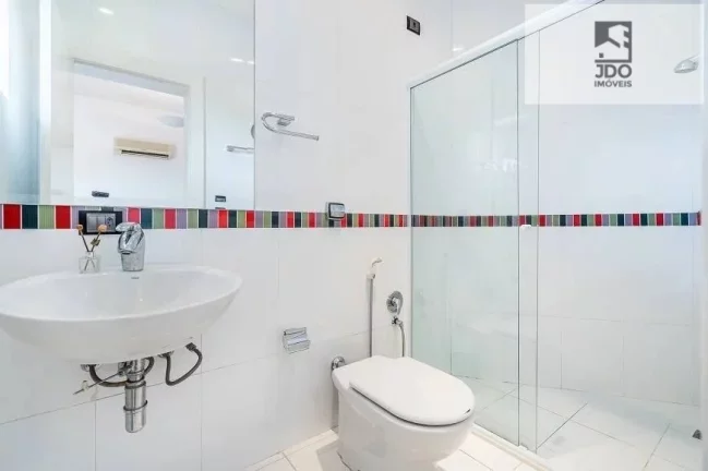 Imagem Casa Triplex a Venda no bairro Jardim Social - Curitiba, PR