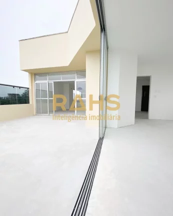 Imagem Ampla cobertura Duplex no bairro Anita Garibaldi! Essa ampla cobertura conta com 235m² Privativos e...