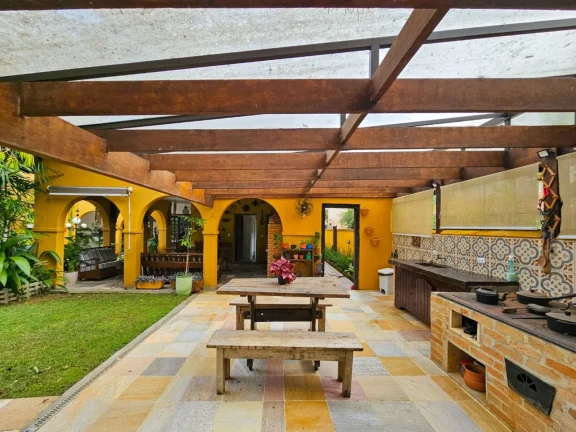 Imagem Casa de Luxo à Venda na Riviera de São Lourenço ? Módulo 20Se você busca Módulo 20: 5 Quartos, 5 Suítes, 2 Salas, 5 Vagas de Garagem, 604m² de Área!